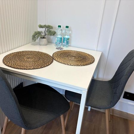 Stylowe Apartamenty W Centrum Breslau Exterior foto